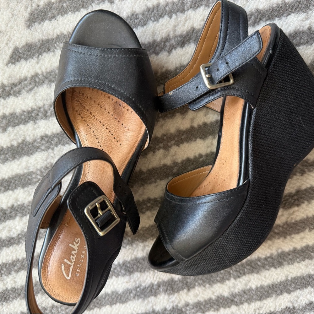Clarks Women's Black Wedge Sandals